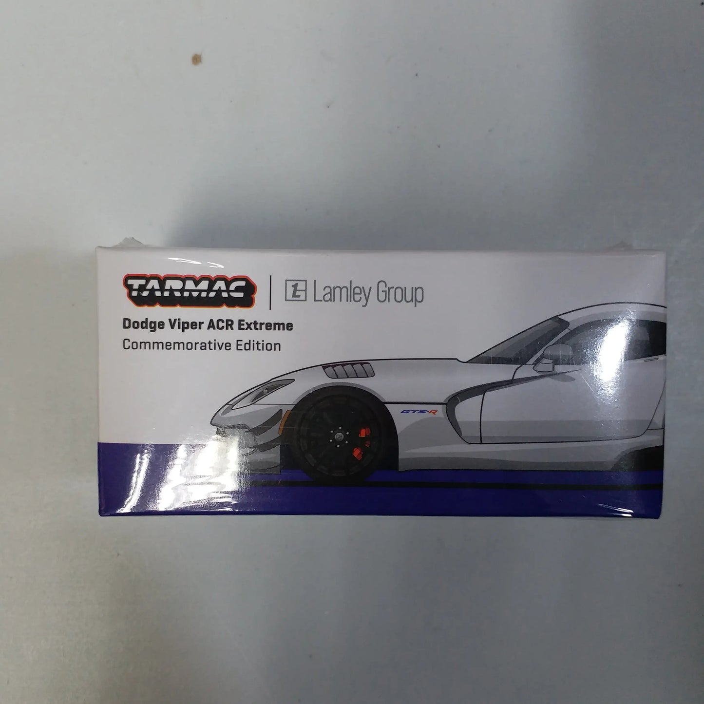 Tarmac works 1:64 Dodge Viper ACR Extreme Commemorative Edition