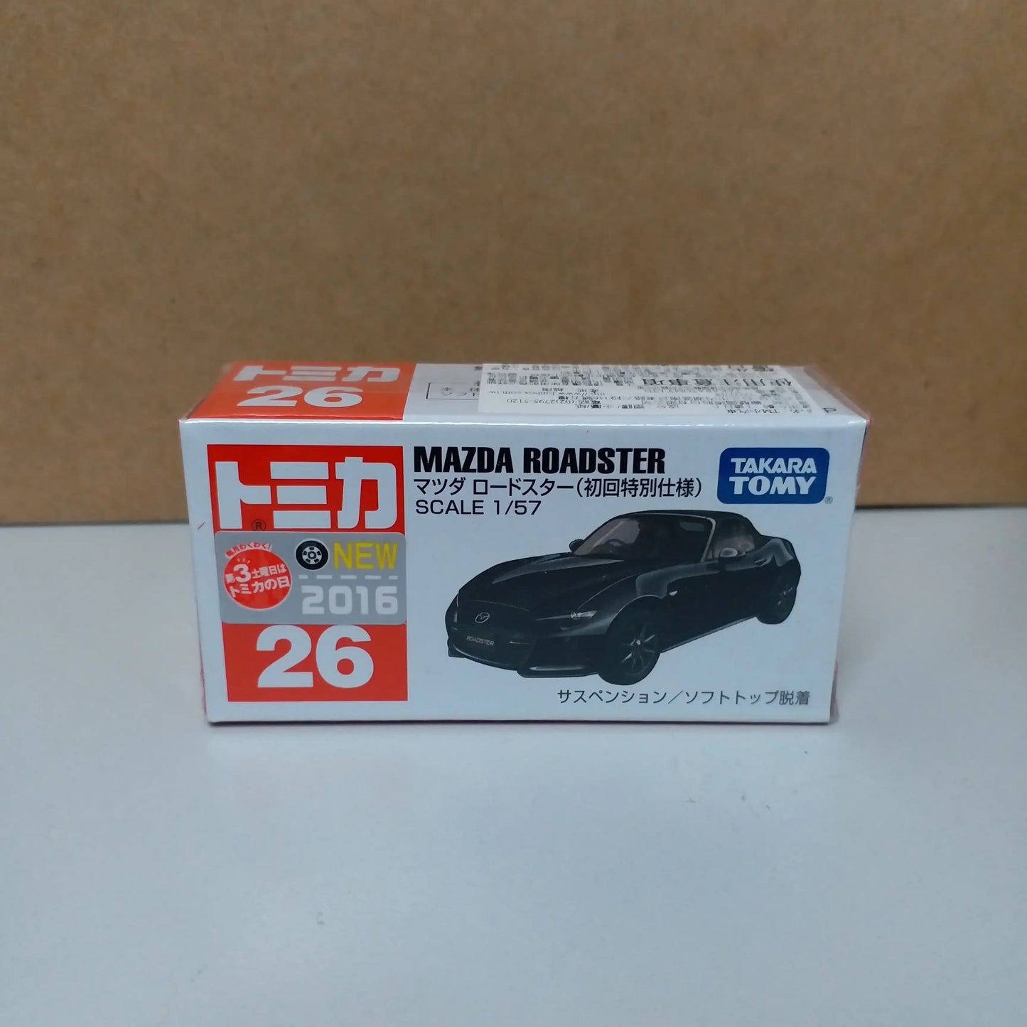 Takara Tomy Tomica #26 Mazda Roadster 1st edition (2016) 1:64 SCALE