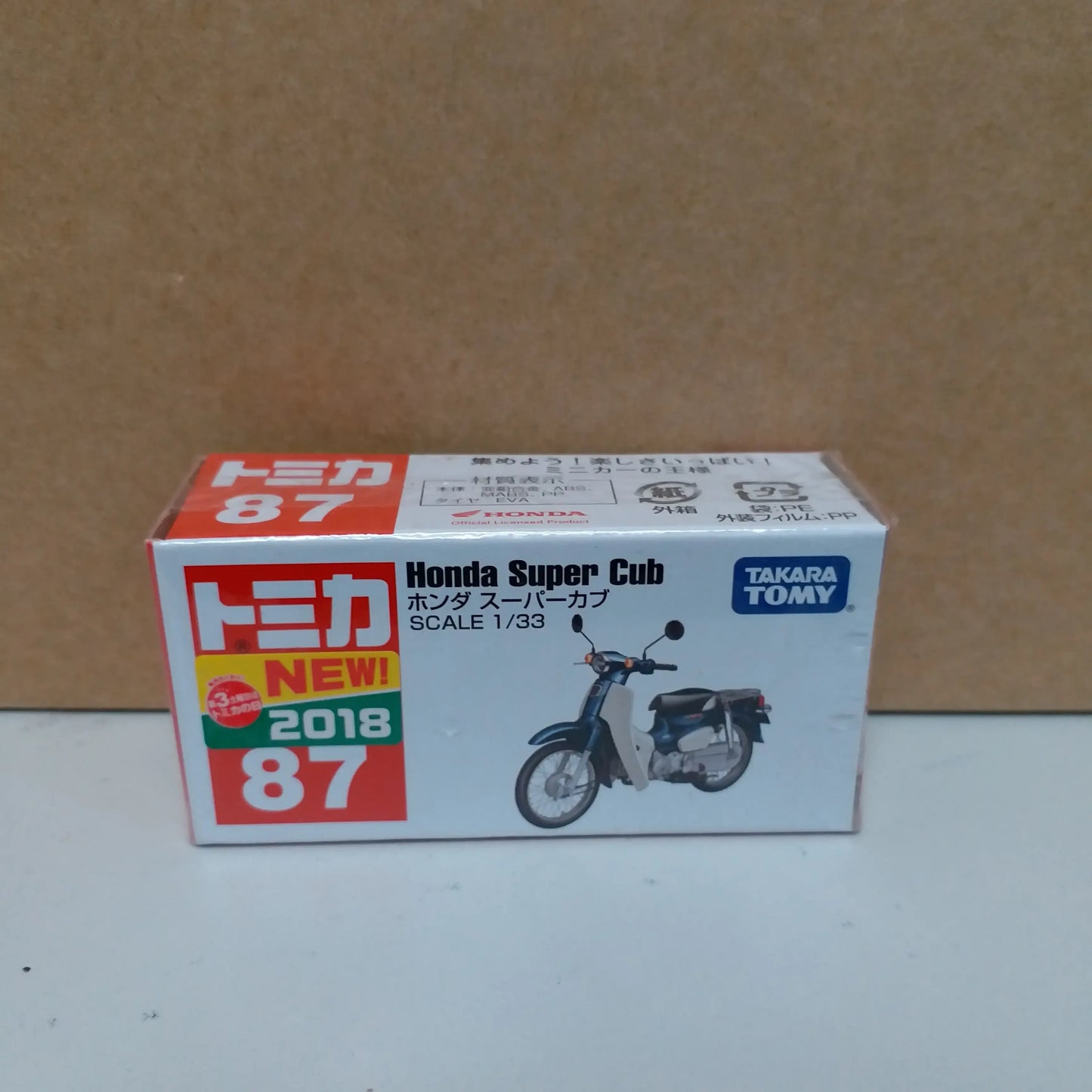 Takara Tomy Tomica #87 Honda Super Cub