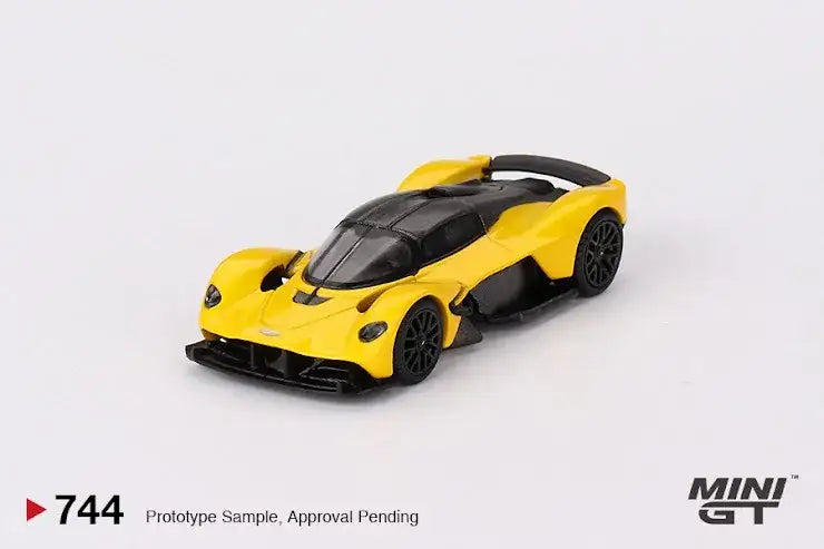 Mini GT Mini GT 1:64 #744 Aston Martin Valkyrie Sunburst Yellow
