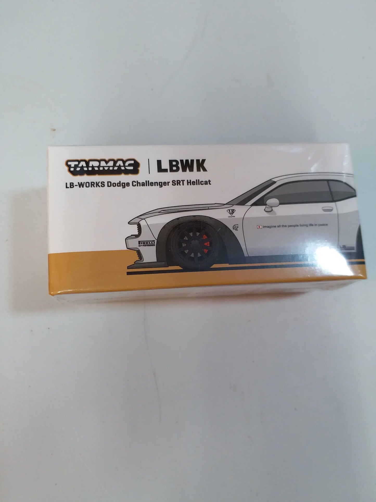 Tarmac Works LB-WORKS Dodge Challenger SRT Hellcat White White Lamley Special