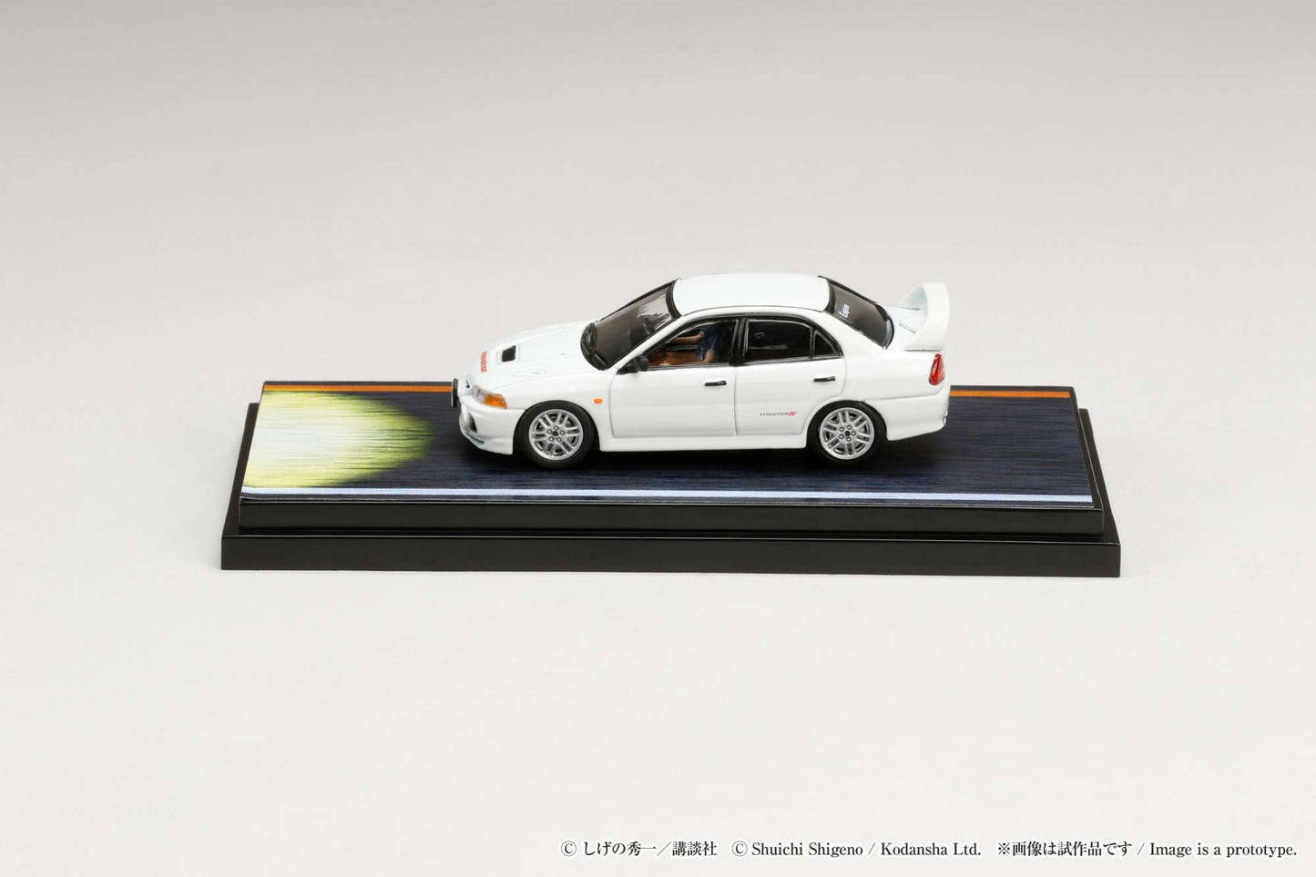 Hobby Japan Initial D 1/64 Mitsubishi Lancer RS Evolution Ⅳ / INITIAL D VS Takumi Fujiwara With Seiji Iwaki Figure