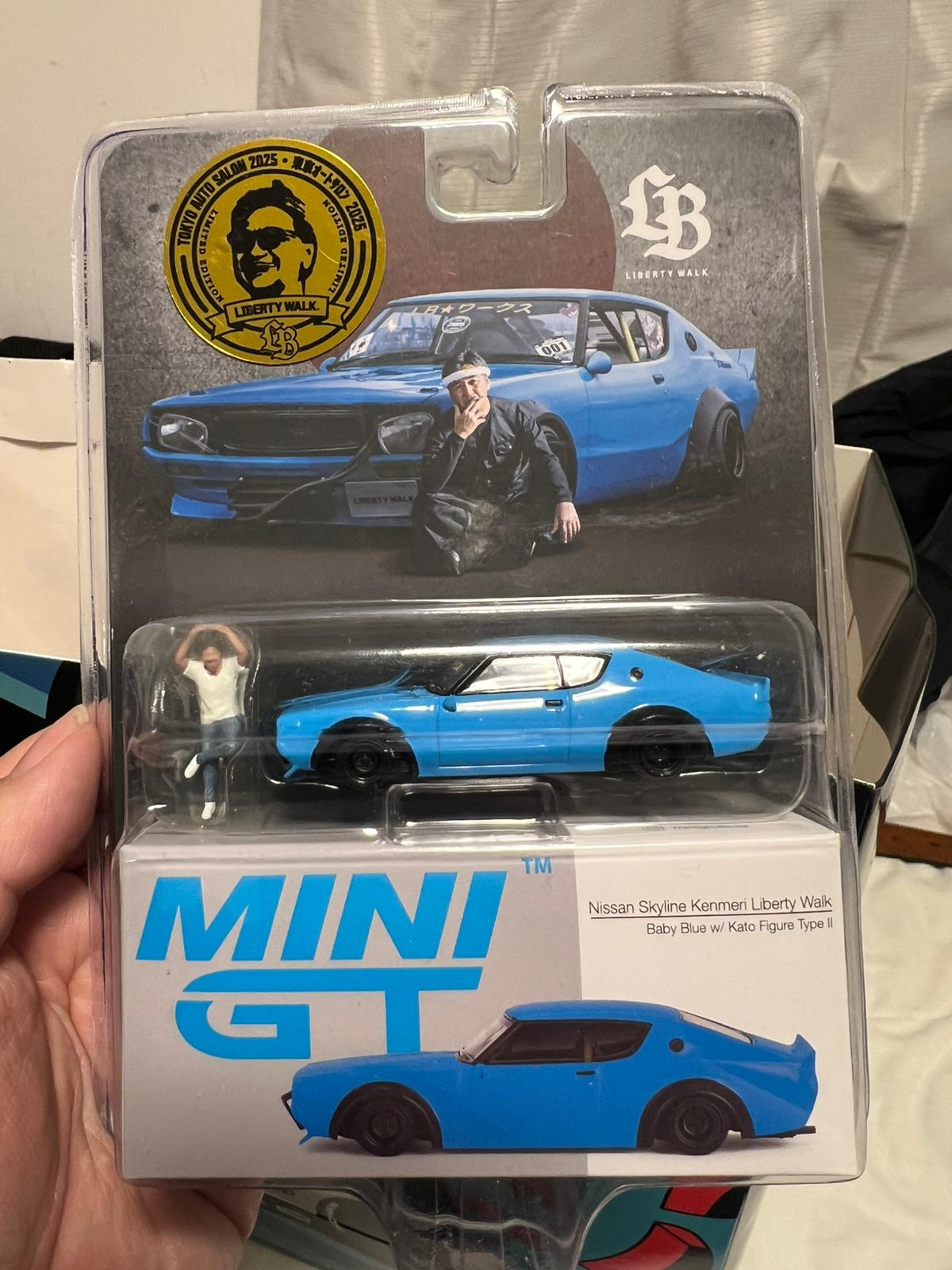 Mini GT #711 Tokyo Auto Salon 2025 exclusive Nissan Skyline Kenmeri Liberty Walk Baby Blue