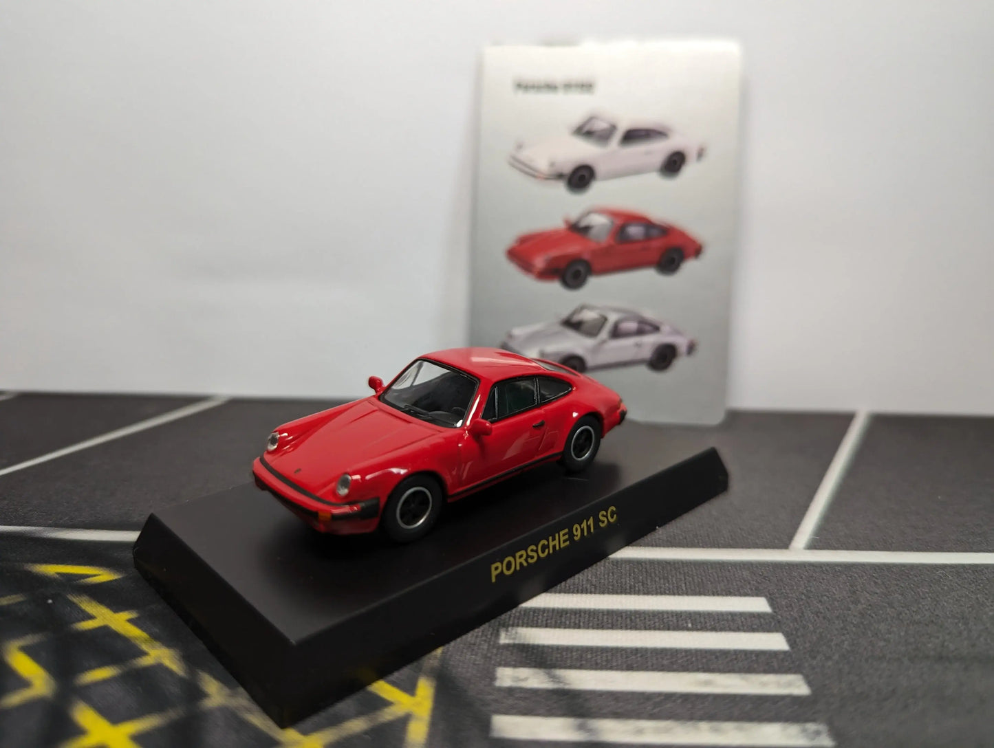 Kyosho 1:64 Scale Mini Car Collection Porsche 911 SC Red