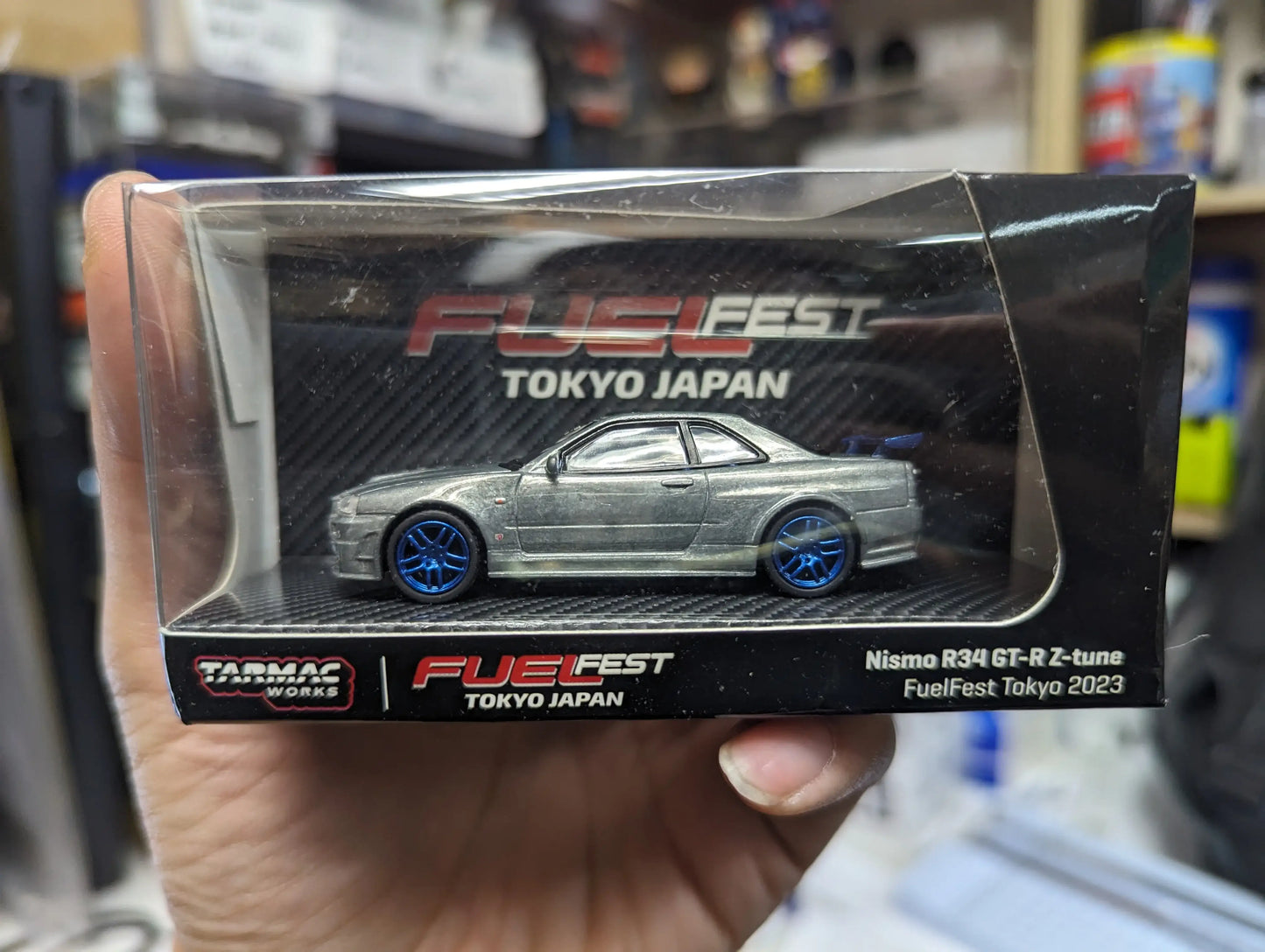 FuelFest Tokyo 2023 Special Edition Tarmac Works x Schuco 1:64 Scale Nissan Skyline Nismo R34 GT-R Z-tune Chased
