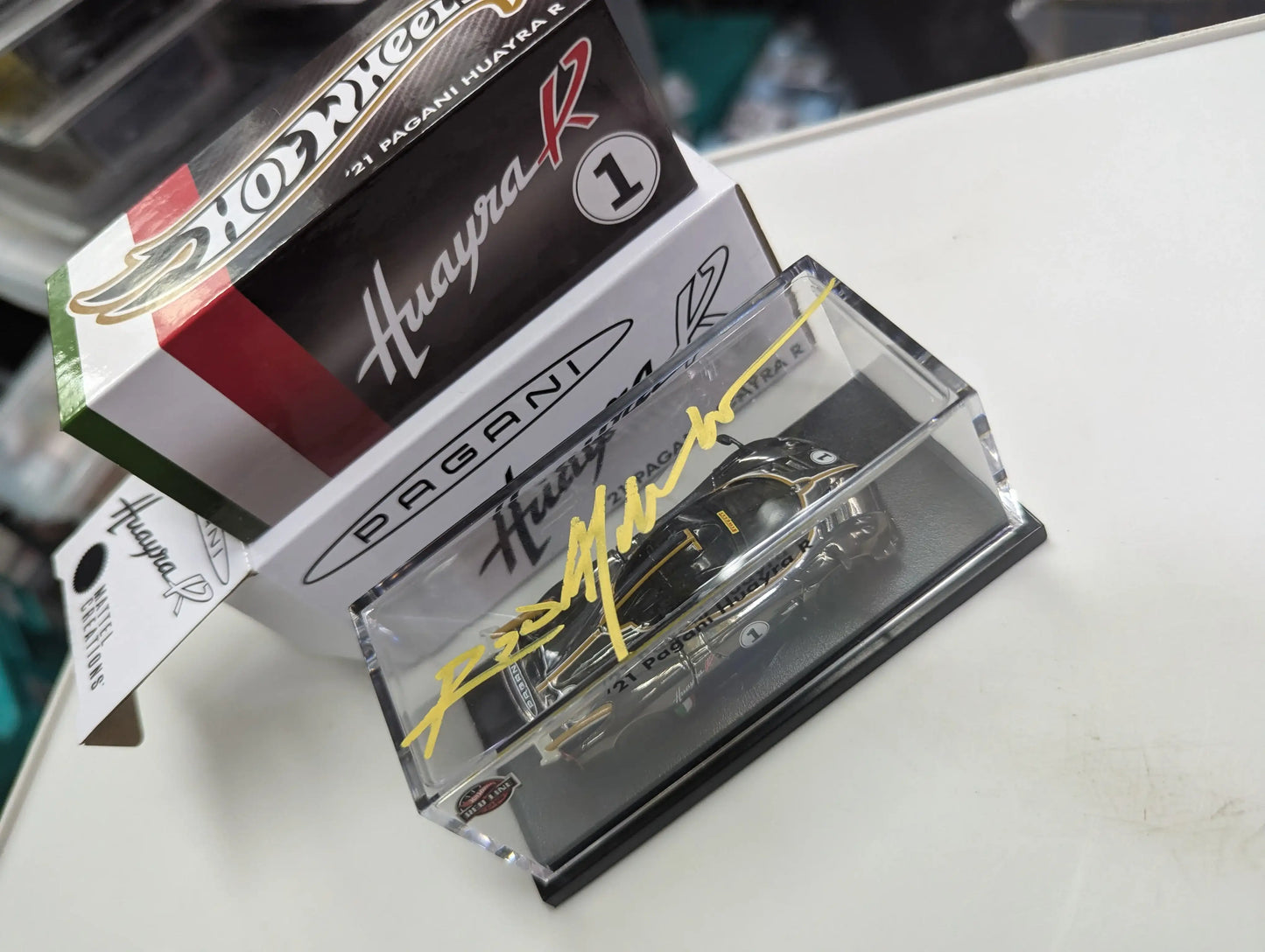 Hot Wheels Collectors RLC Exclusive ‘21 Pagani Huayra R Signature with the designer