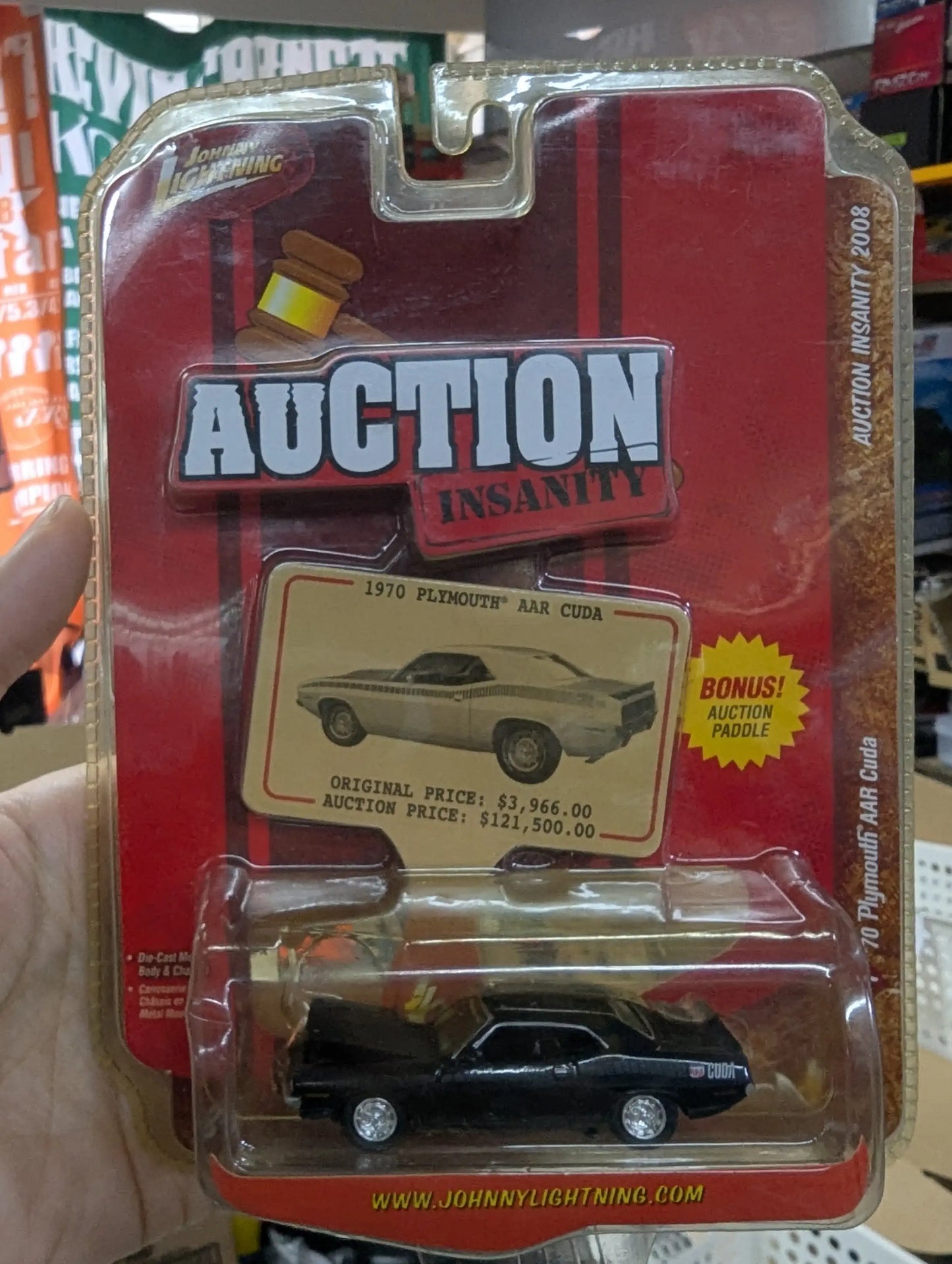 JOHNNY LIGHTNING Auction Insanity '70 Plymouth AAR Cuda