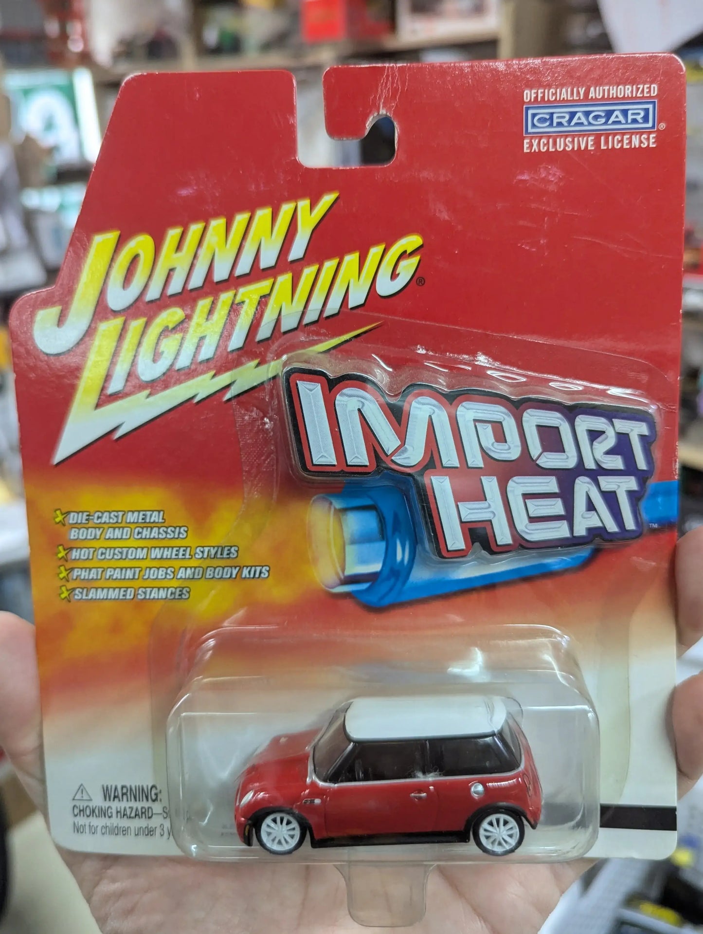 JOHNNY LIGHTNING Import Heat 2002 MINI COOPER S Red