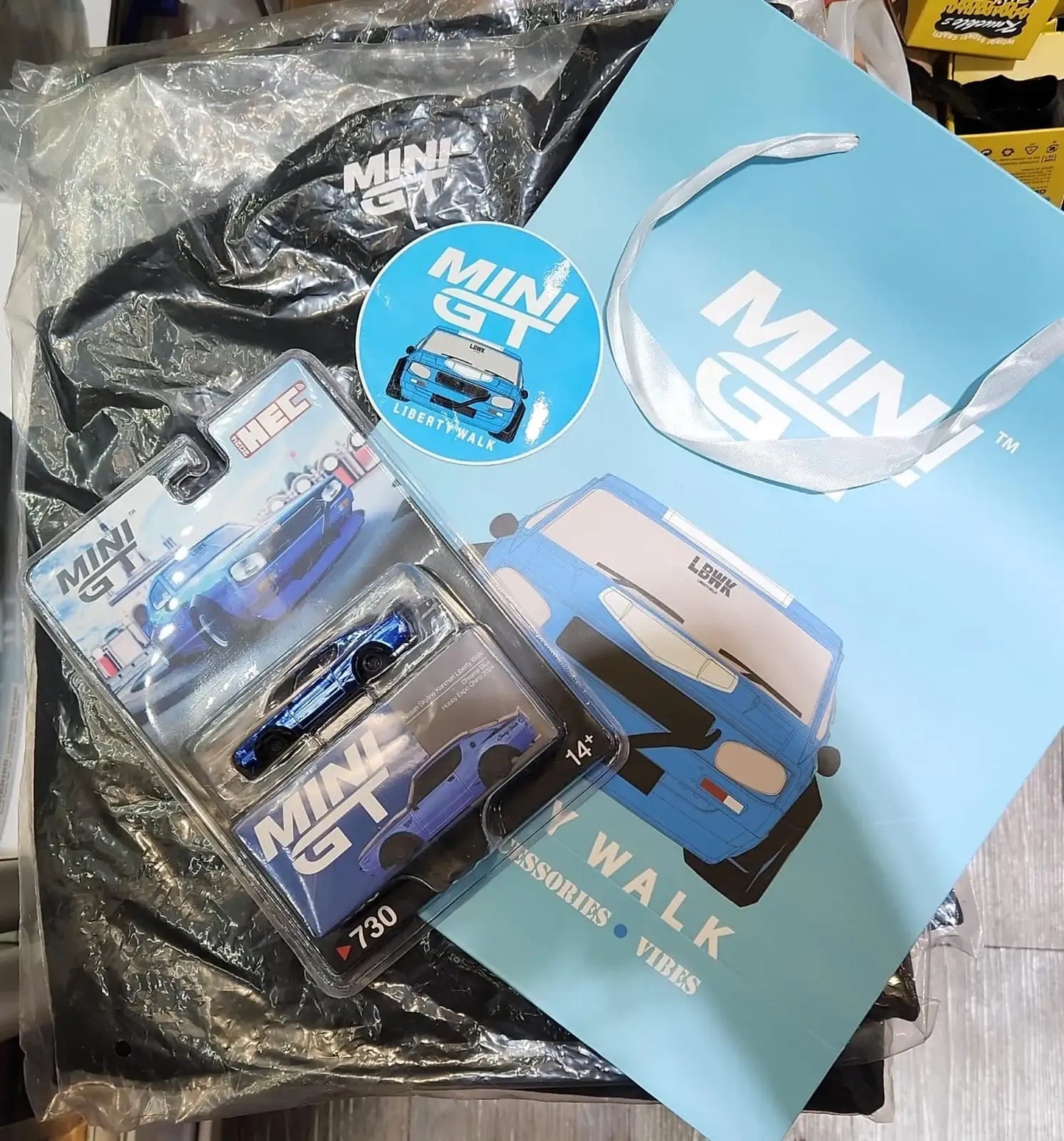 Mini GT Mini GT #730 Nissan Skyline Kenmeri Liberty Walk Hobby Expo China 24 Exclusive