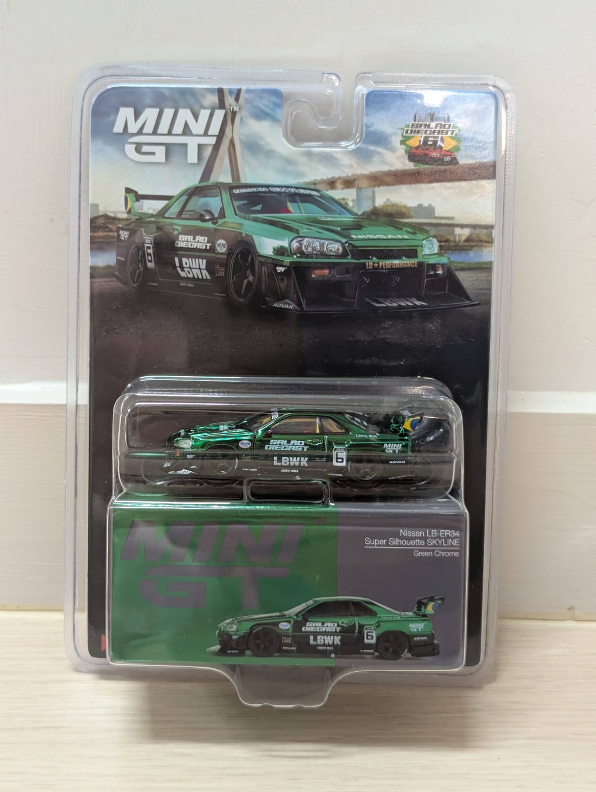 MINI GT X LBWK #1016 Nissan LB-ER34 Super Silhouette SKYLINE Salão Diecast Brasil Exclusive Blister Pack