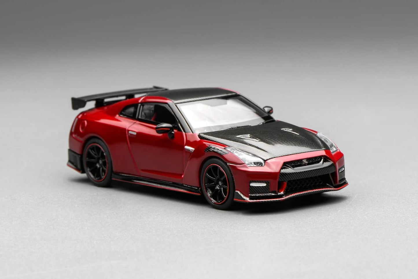 Motorhelix 1:64 Scale Nissan GT-R NISMO (R35) Special Edition 2022