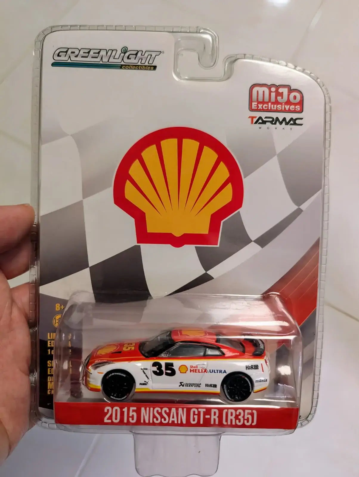 Greenlight Collectibles Greenlight 1:64 Scale MiJo Exclusives x Tarmac Works 2015 Nissan GT-R (R35) Shell #35