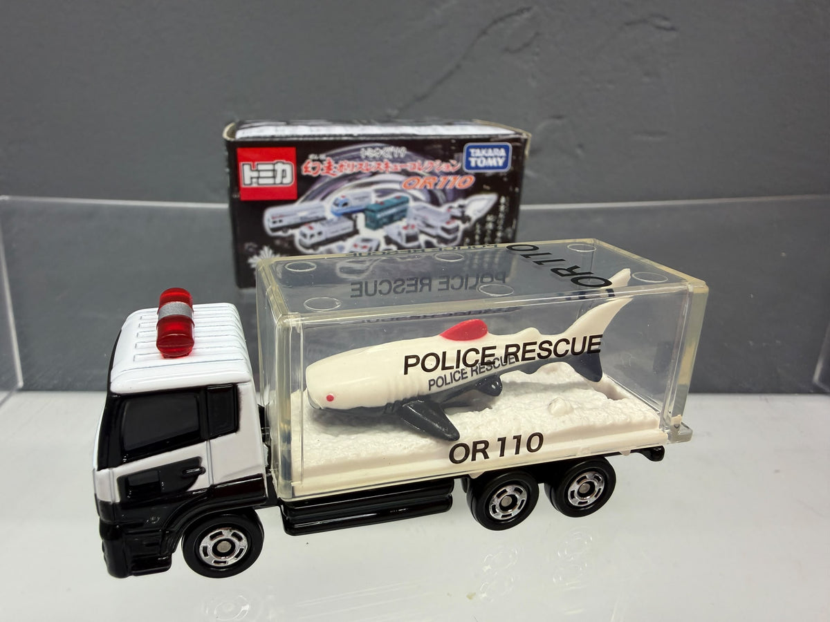 Tomica Kuji 19 OR110 Police Rescue aquarium truck with white shark, transparent tank and pictured box
