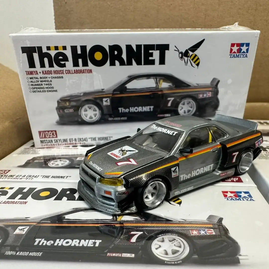 Mini GT Mini GT x Kaido House #093 Nissan Skyline GT-R (R34) Kaido Works Tamiya Hornet V1 Chase