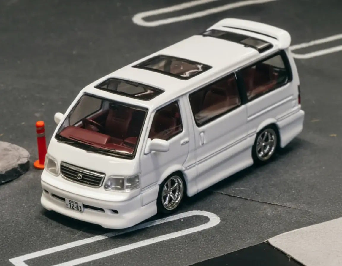 Tarmac Works 1:64 Scale Hong Kong Toy Car Salon 2023 exclusive Toyota Hiace Wagon Custom