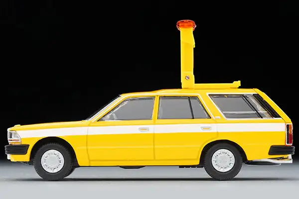 Tomica Limited Vintage Neo LV-N306a Nissan Cedric Van Road Patrol Car