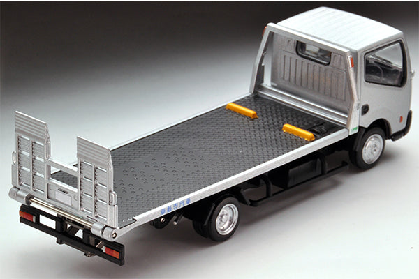 Tomica Limited Vintage Neo LV-N144b Nissan Atlas F24 Safety Loader (Silver)