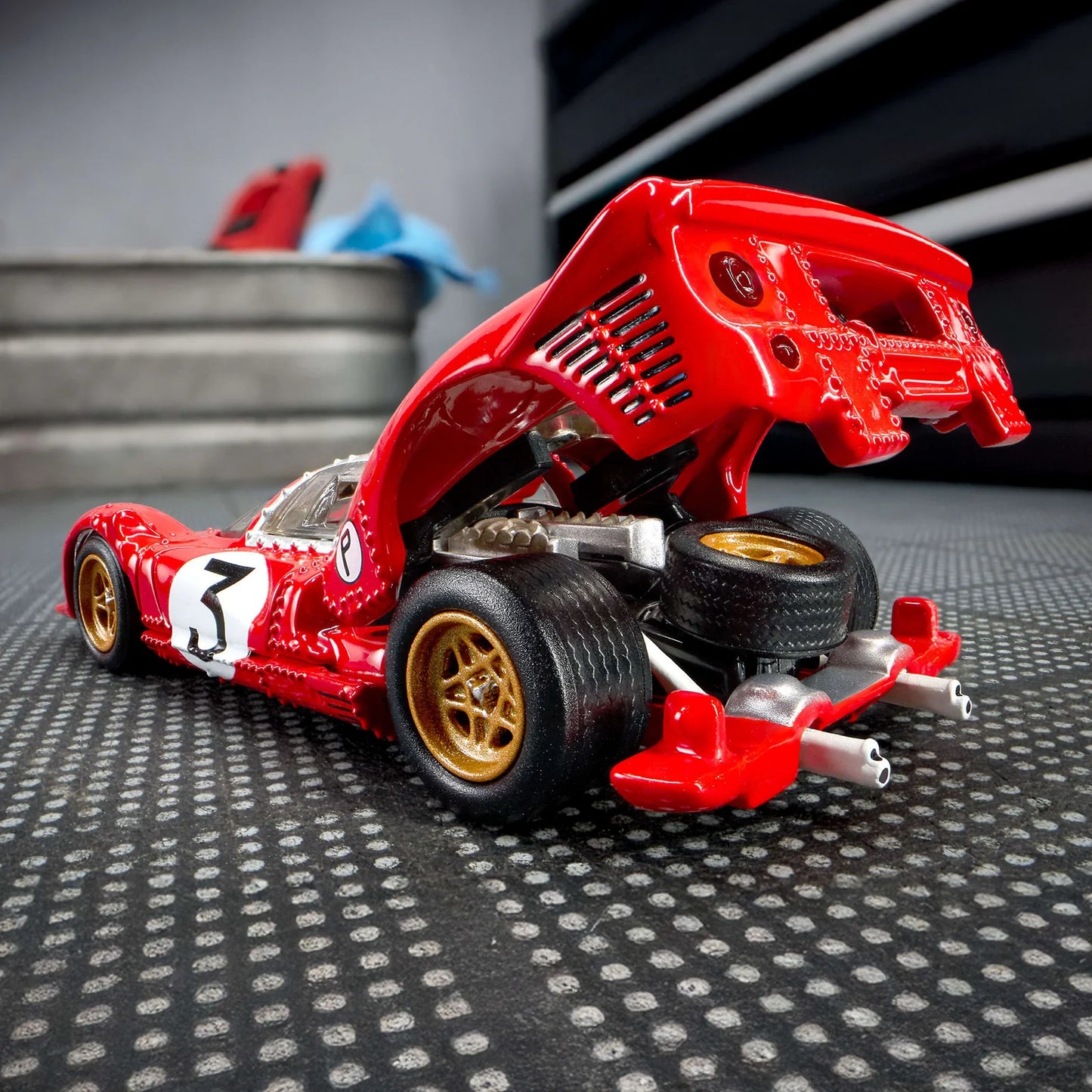 Hot Wheels 1:64 Scale Elite 64 1967 Ferrari 330 P4 #20