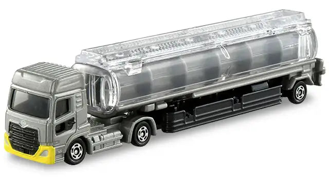 Takara Tomy Tomica #136 UD Trucks Quon Tank Lorry