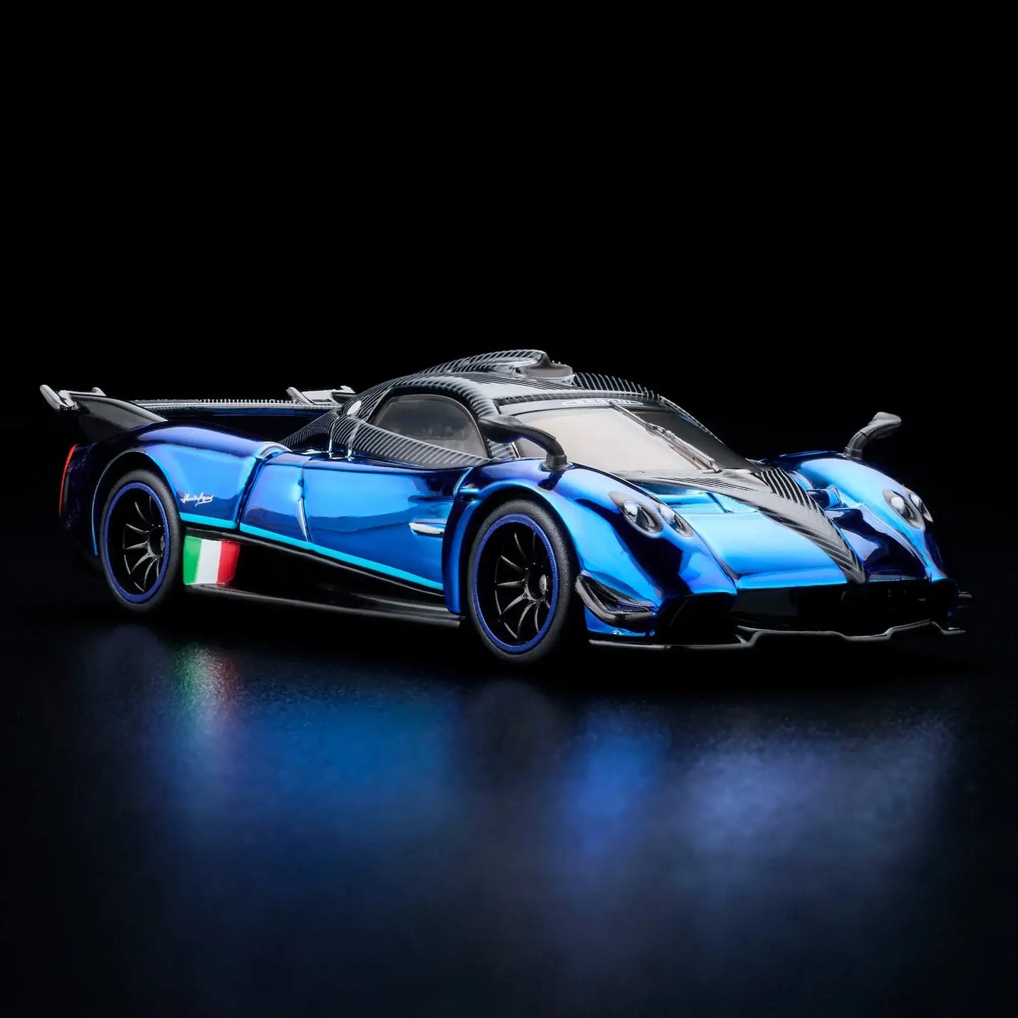 Hot Wheels Collectors RLC Exclusive ‘21 Pagani Huayra R Blue