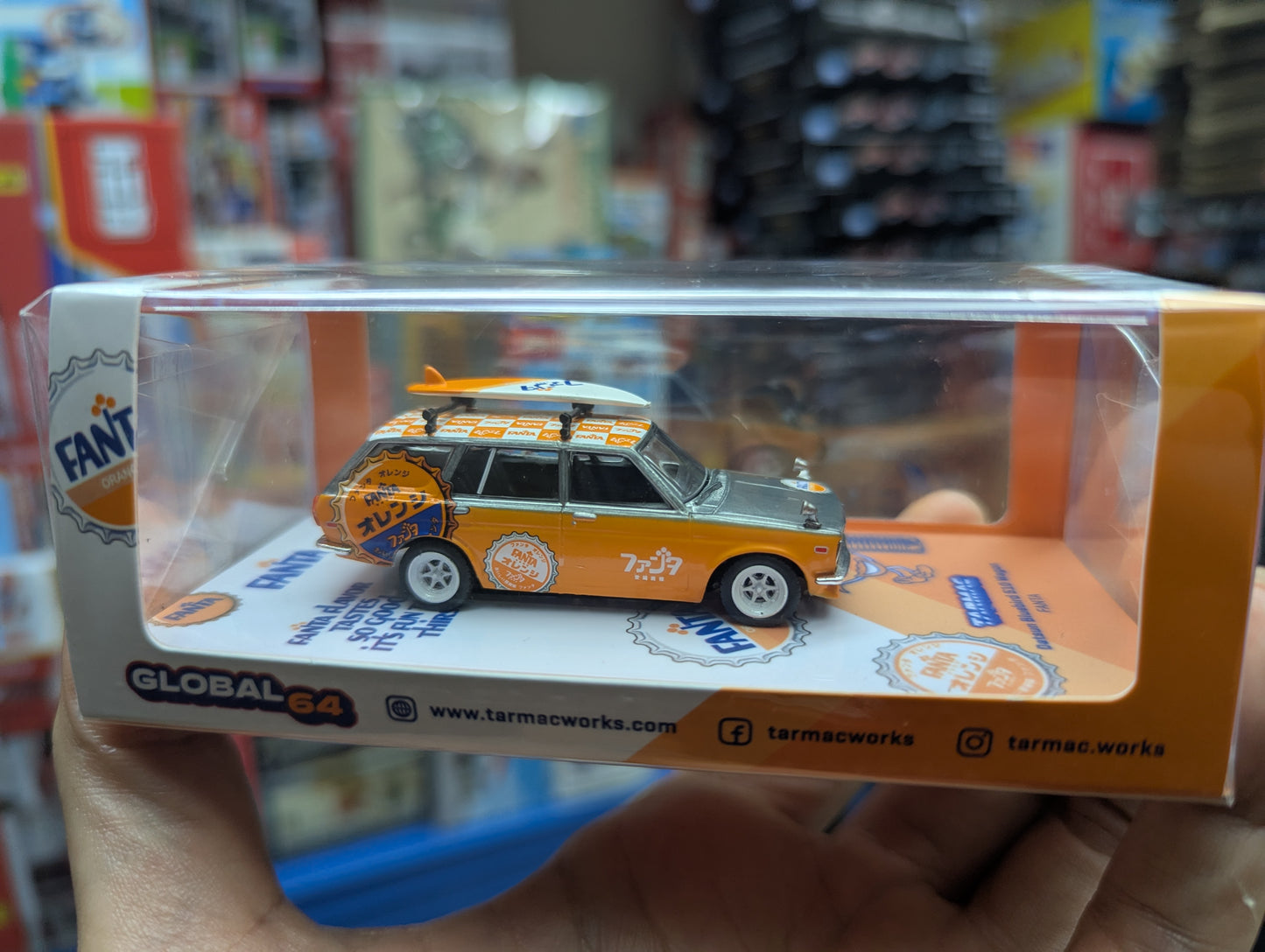 Tarmac Works 1:64 Scale Datsun Bluebird 510 Wagon FANTA (Chase)