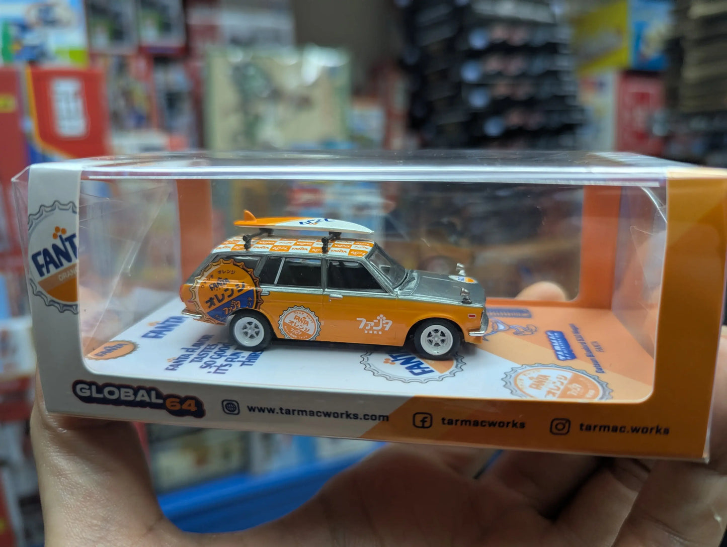 Tarmac Works 1:64 Scale Datsun Bluebird 510 Wagon FANTA (Chase)