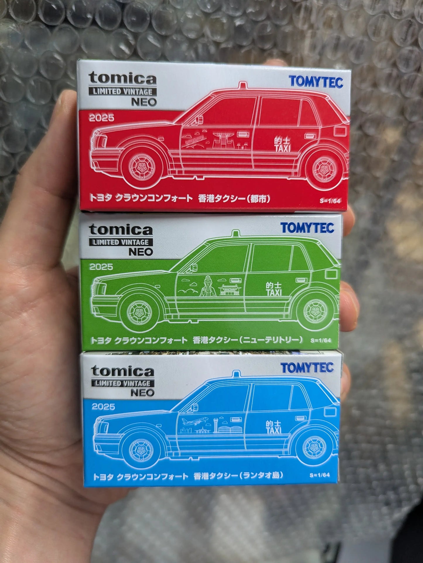 Tomica Limited Vintage Neo 2025 Hong Kong Exclusive Toyota Crown Comfort Hong Kong Taxi