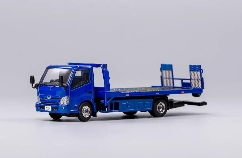 GCD GCD #47 Hino 300 Flatbed Tow Truck 1:64 Scale (Blue) KS020-47