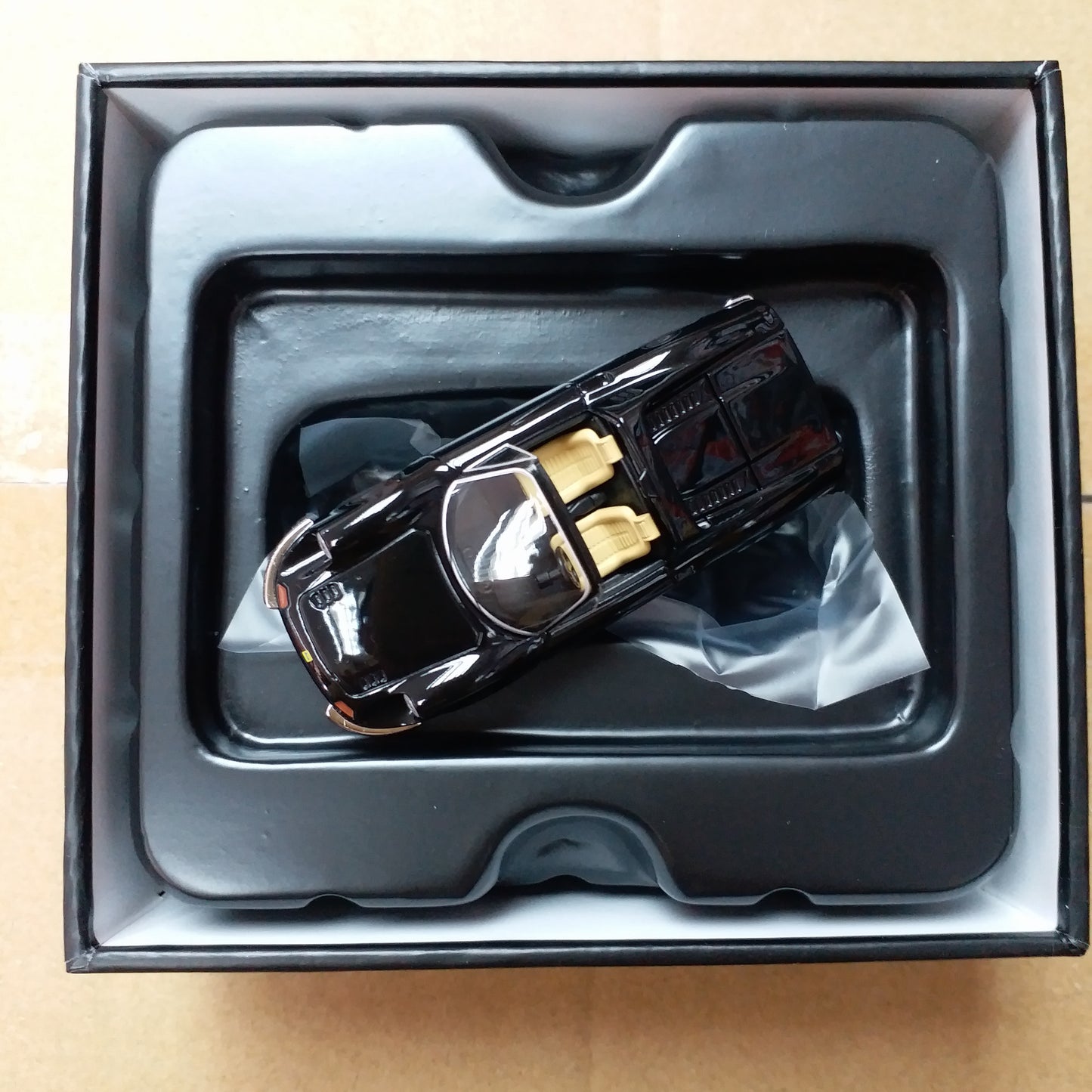 Tomytec Limited Vintage Neo Ferrari 246 GTS Dino 1:64 SCALE Black Takara Tomy