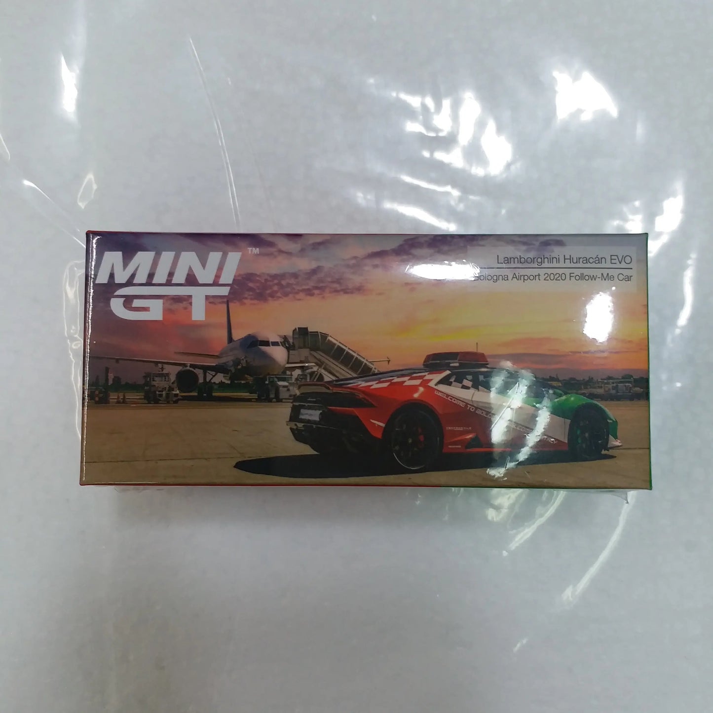 Mini GT Mini GT 1:64 Scale #193 Lamborghini Huracán EVO Bologna Airport 2020 Follow-Me Car
