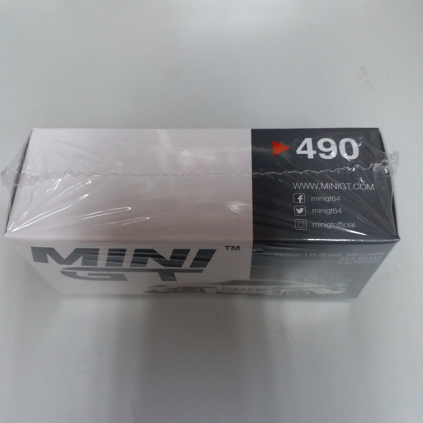 MINI GT #490 Nissan LB-Super Silhouette S15 Silva Auto Finesse