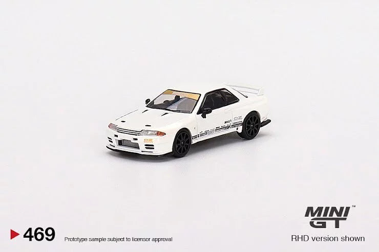 Mini GT #469 Top Secret Nissan Skyline GT-R VR32 White