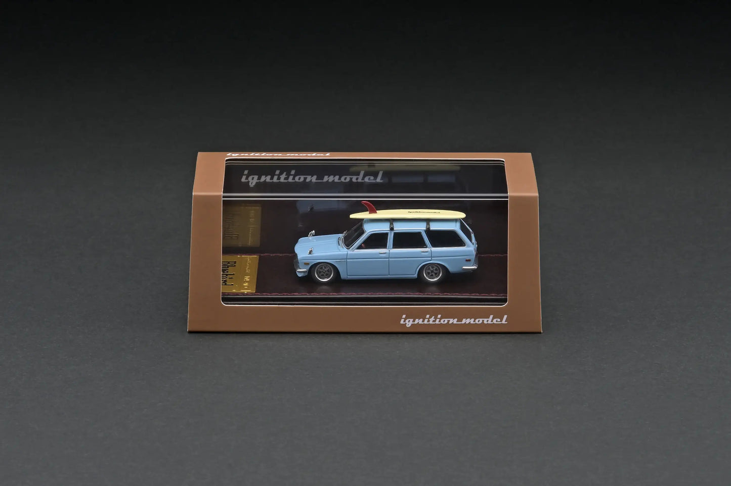 Ignition Model 1:64 HIGH-END RESIN MODEL IG2884 Datsun Bluebird (510) Wagon Light Blue