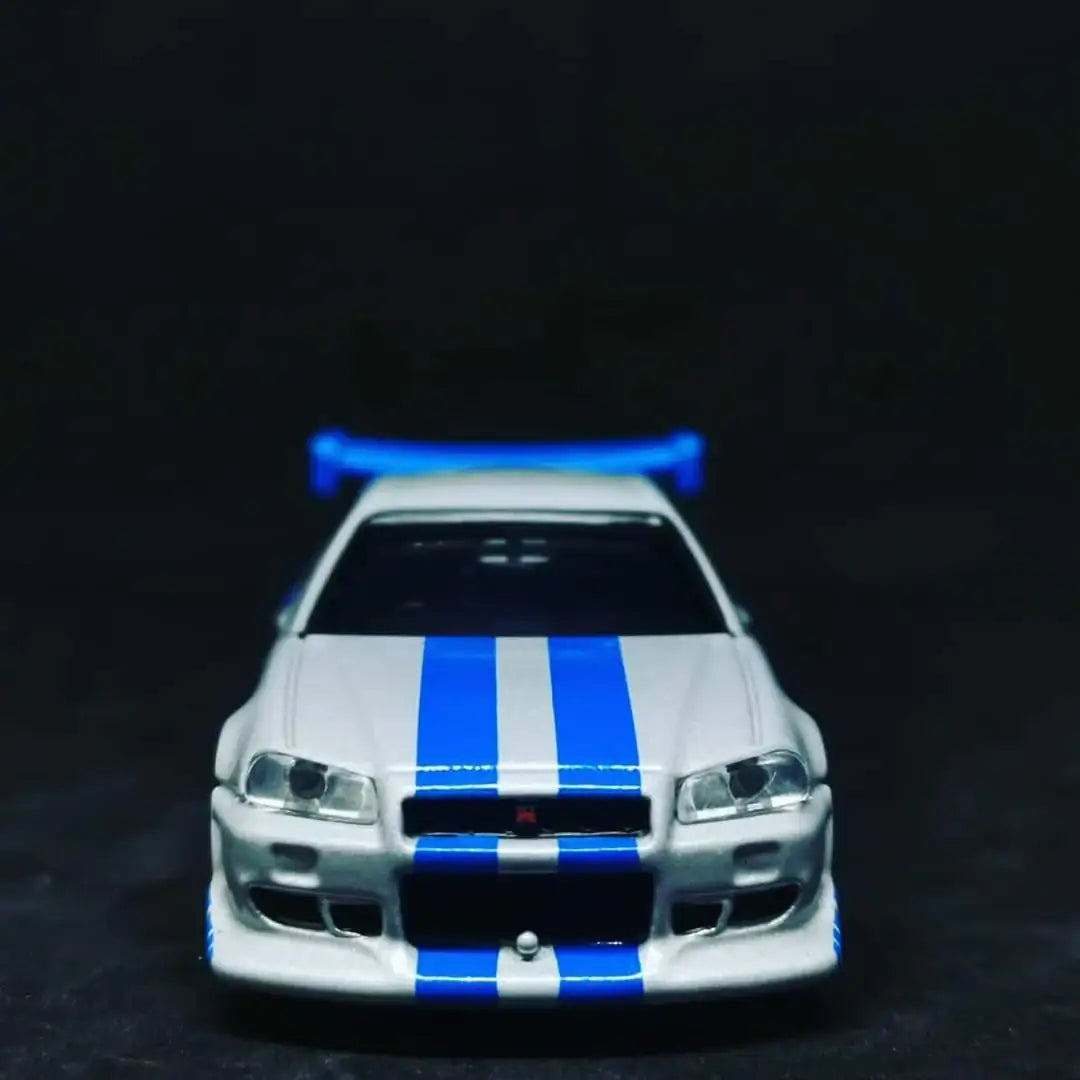 Takara Tomy Tomica #150 Fast and Furious Paul Walker Nissan Skyline GTR R34