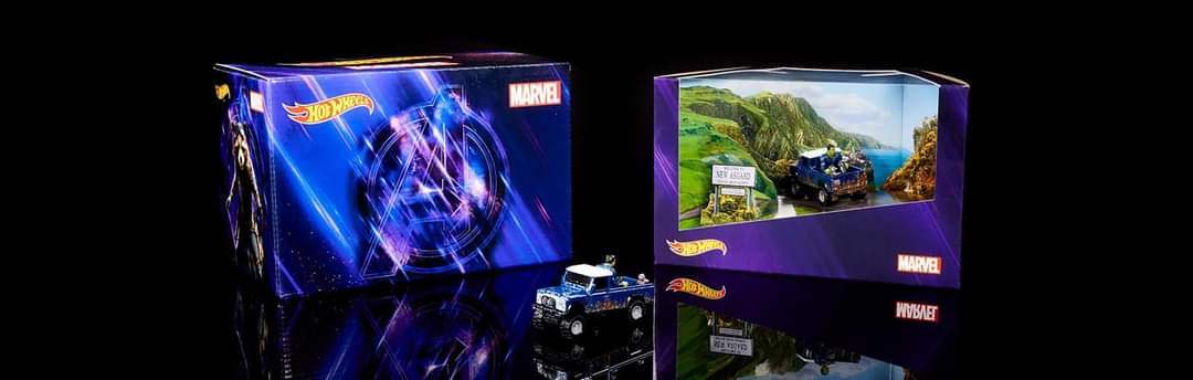 Hot Wheels SDCC Exclusive DRIVE TO NEW ASGARD Land Rover Defender 110 Pickup Truck