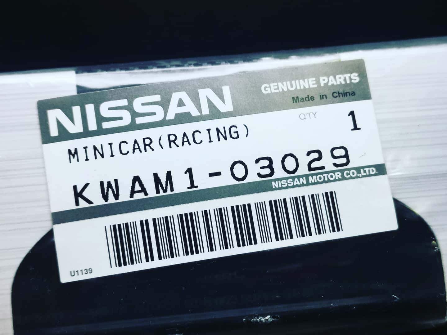 Kyosho Nissan Nismo Motul Autech GT-R 2014 1/64 Scale-Kyosho-1:64-Mobile Garage HK