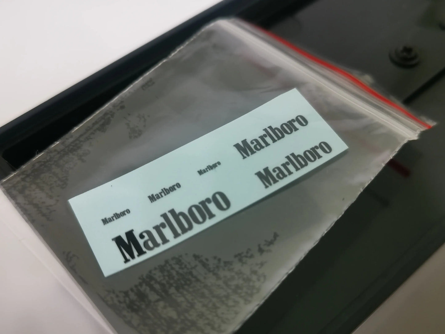 Tarmac Works Tarmac Works BMW M3 DTM 1991 #42 With Marlboro Decals