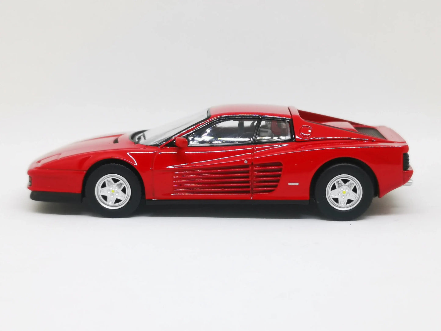 Tomica Limited Vintage Neo Ferrari Testarossa