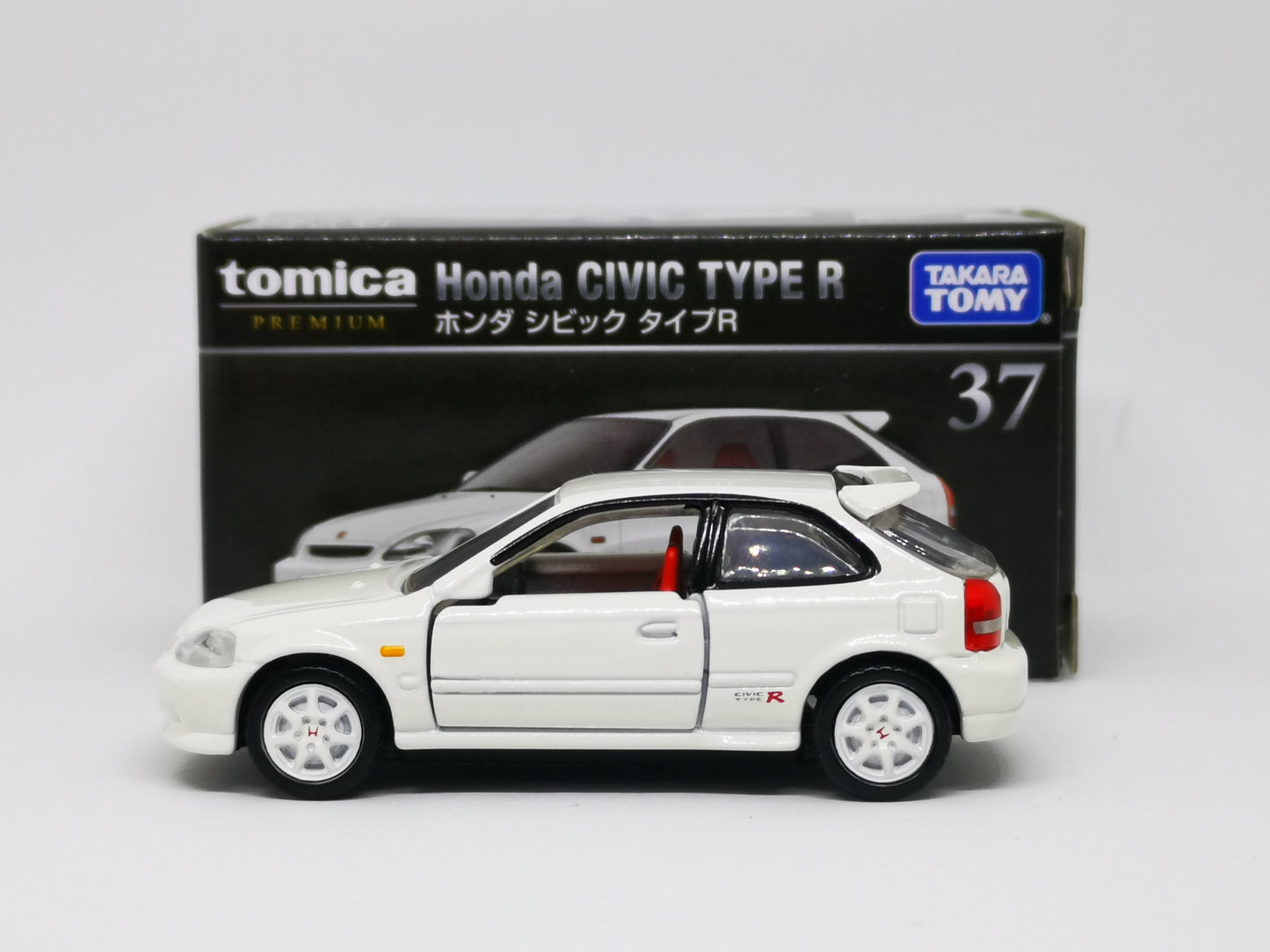 TOMICA PREMIUM No.37 Honda Civic EK9 Type R set of two 1:61 SCALE NEW IN Box