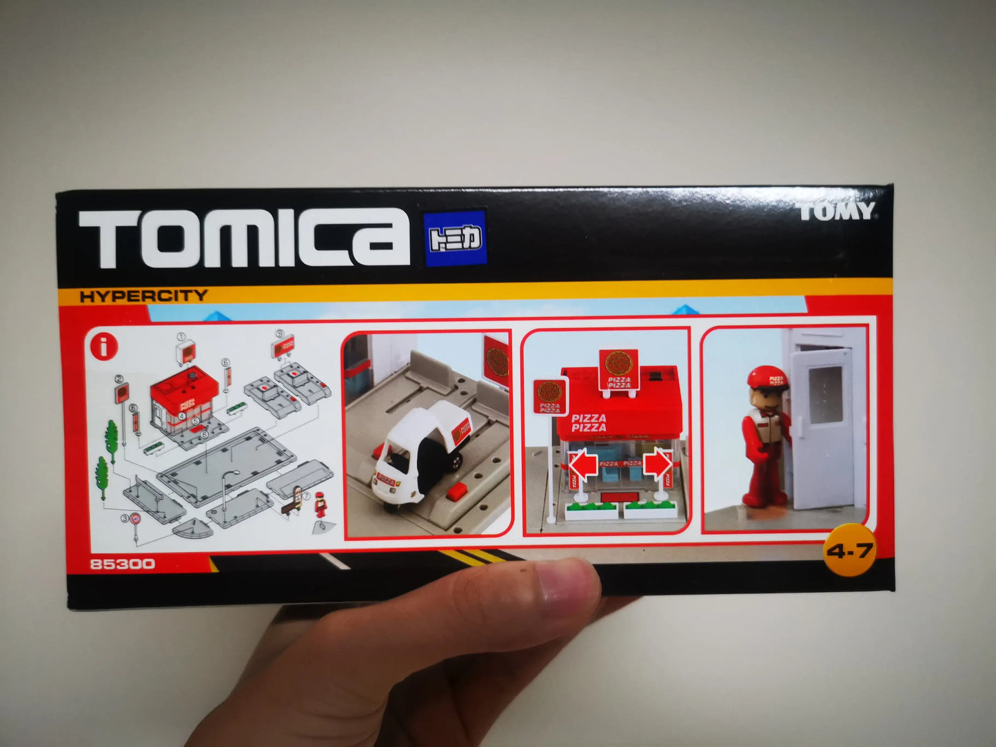 Tomica Town Tomica Town Pizza Shop With Delivery Scooter