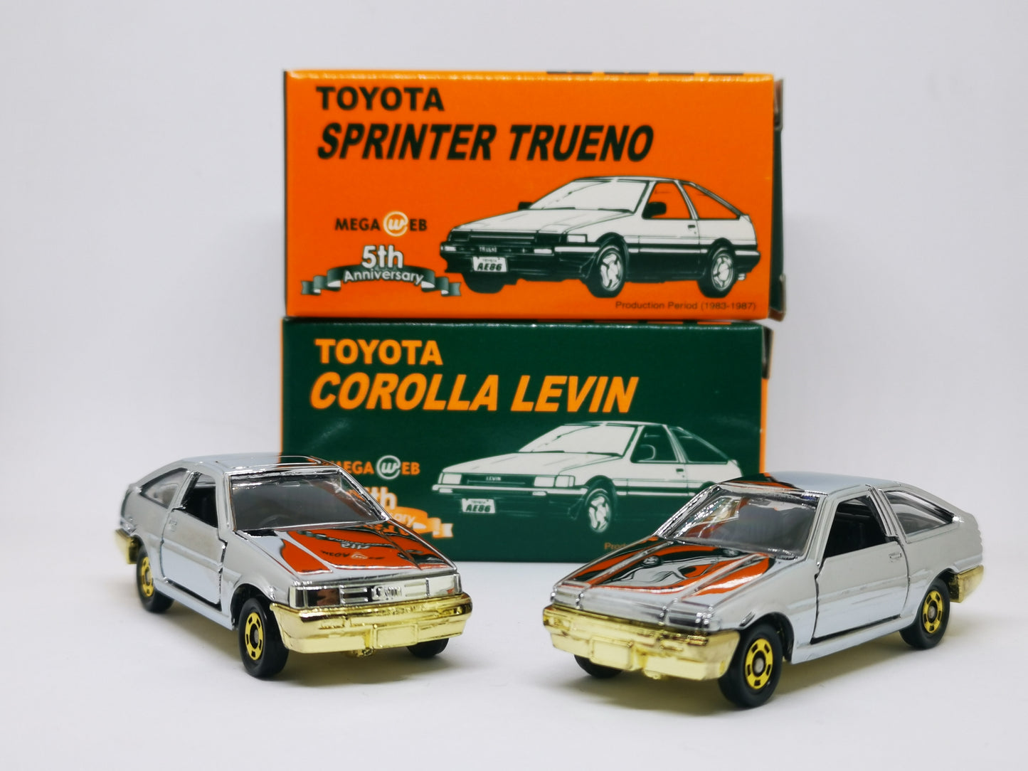 Megaweb History Garage 5th Anniversary Grease Tomica Toyota Corolla Levin & Trueno AE86 Set of 2