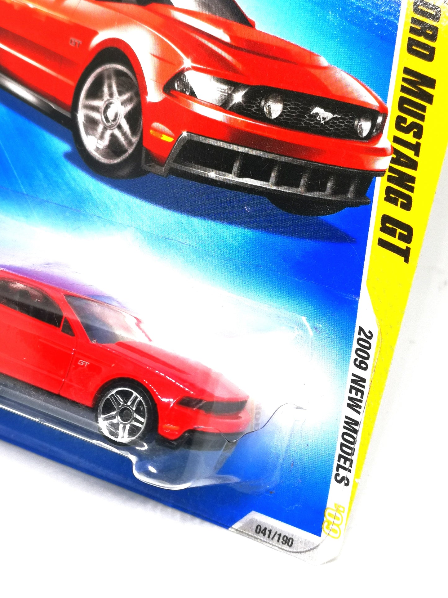 Hot Wheels Basic Card 2010 Ford Mustang GT
