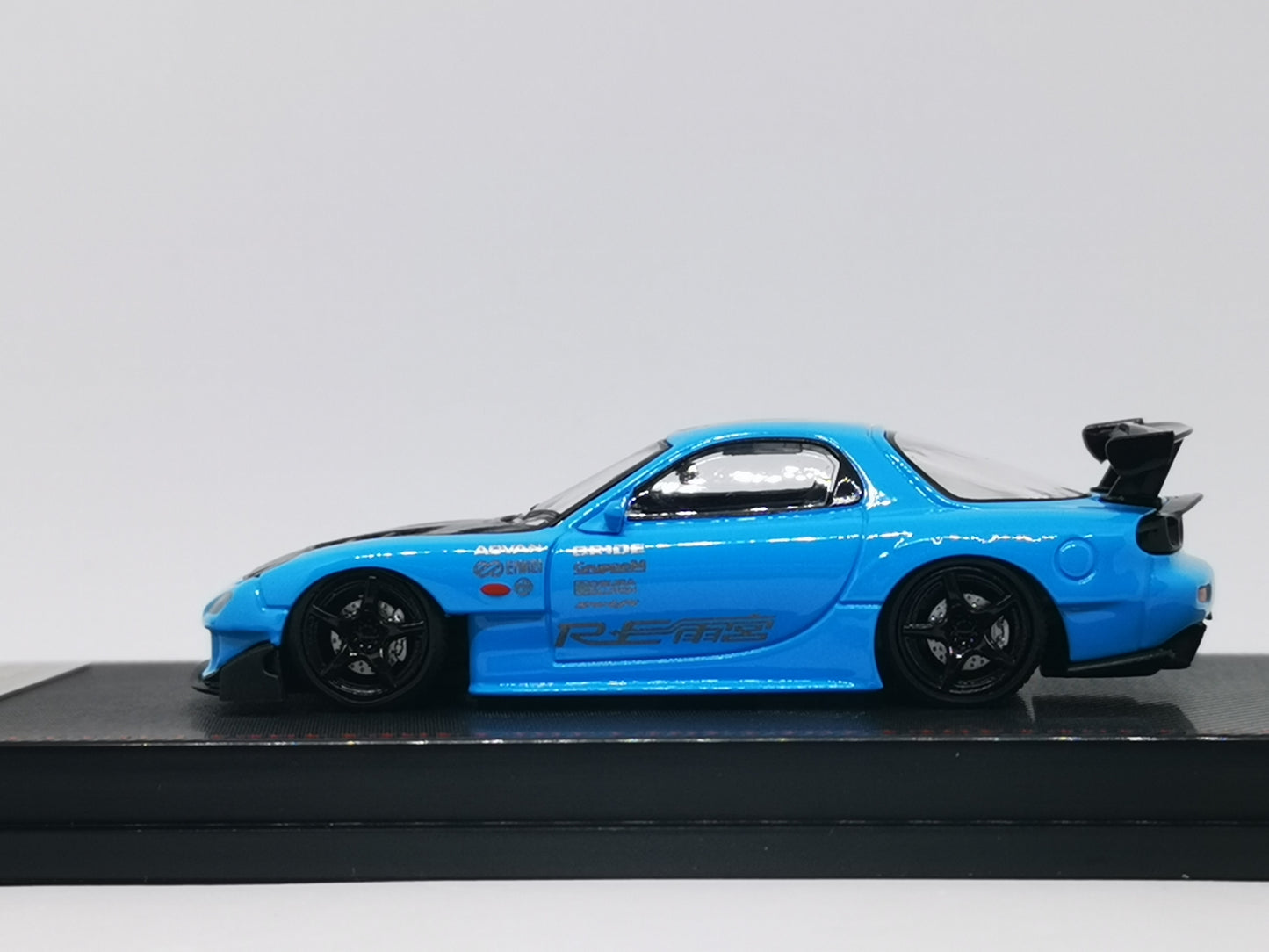 Ignition Model 1:64 Scale Mazda RX7 FD3S RE Amemiya Light Blue Ignition Mode