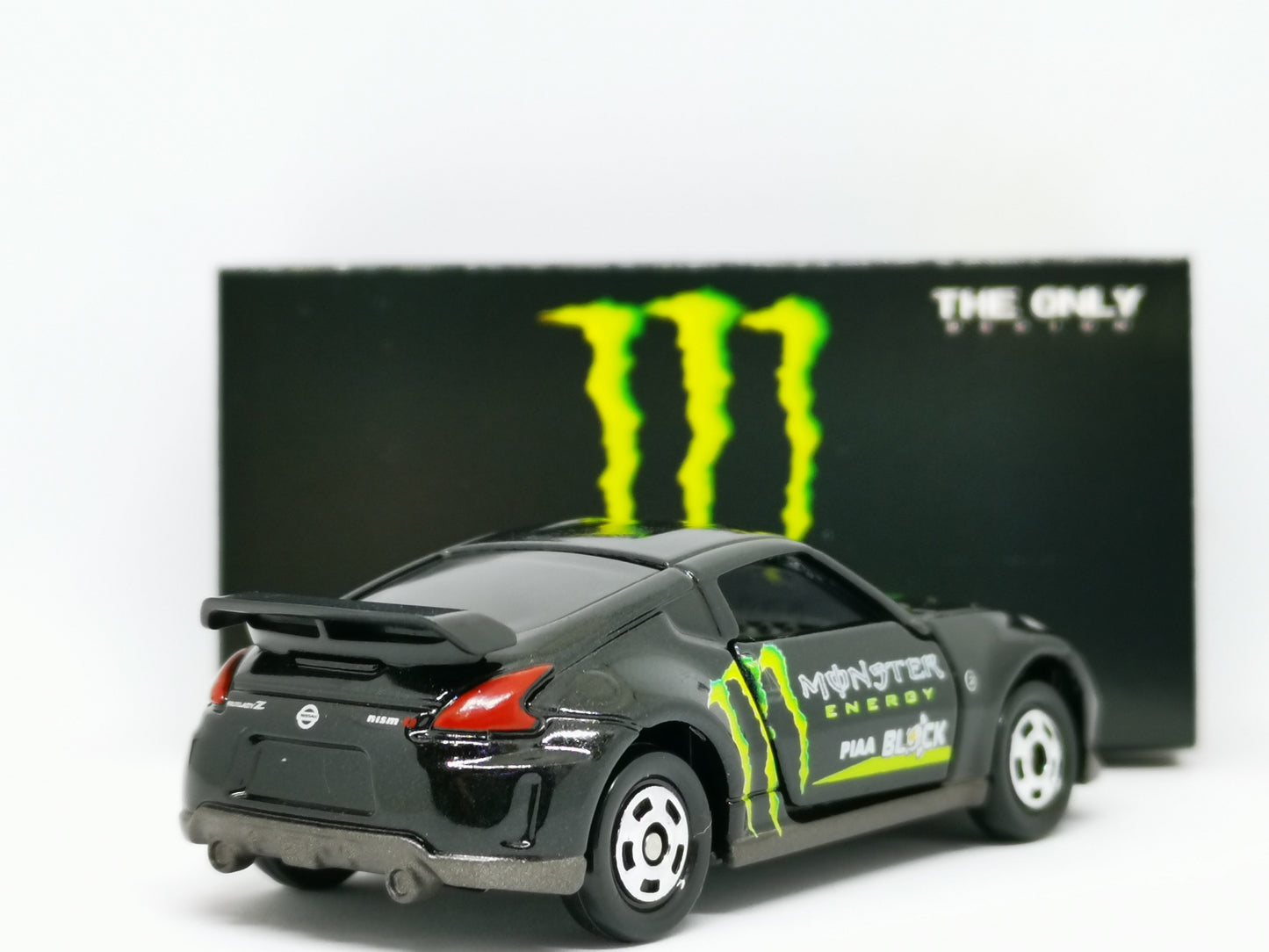 Tomica Monster Energy drink Nissan Fairlady Z