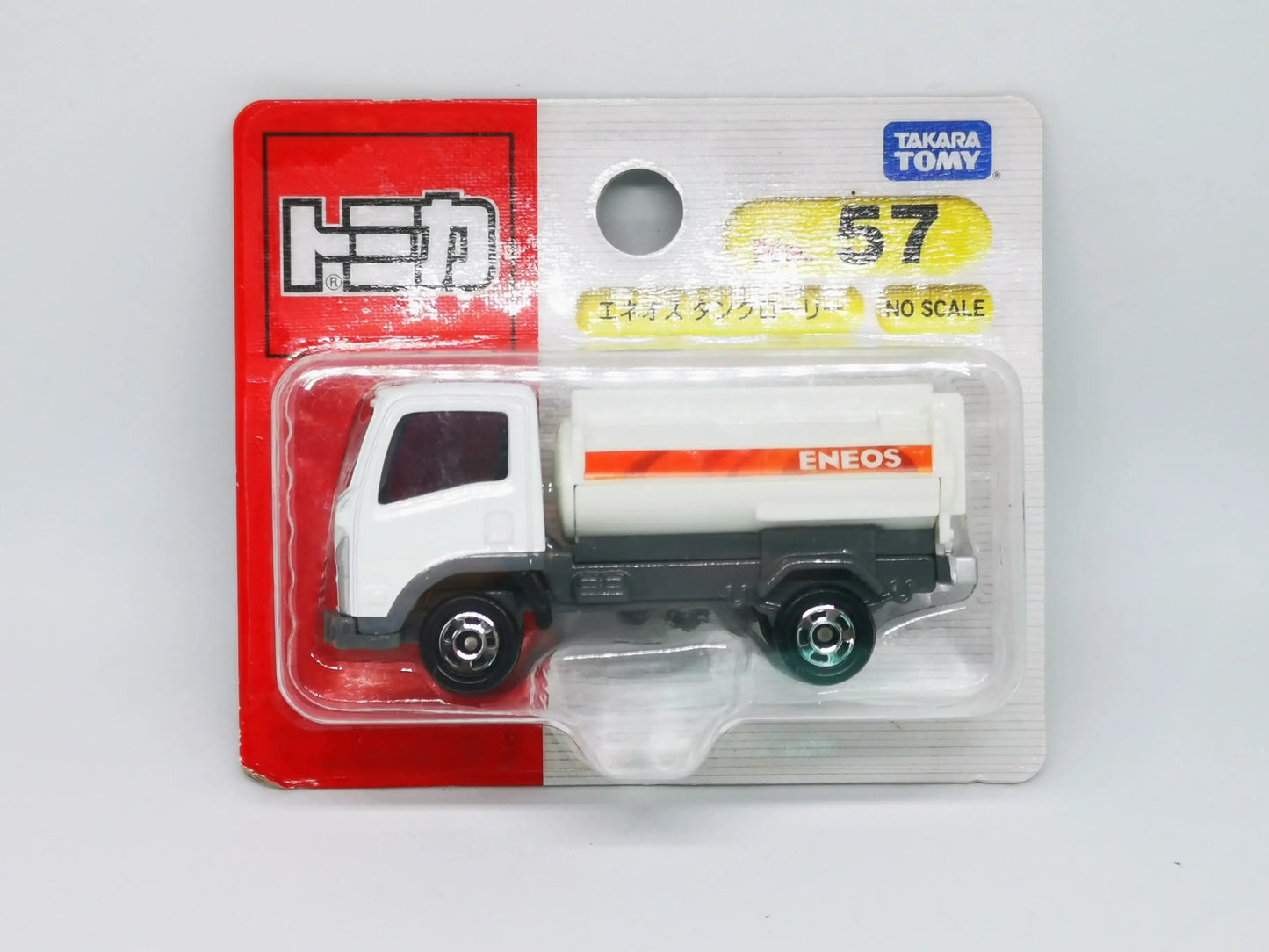 Takara Tomy Tomica #57 Isuzu ELF ENEOS oil tank truck