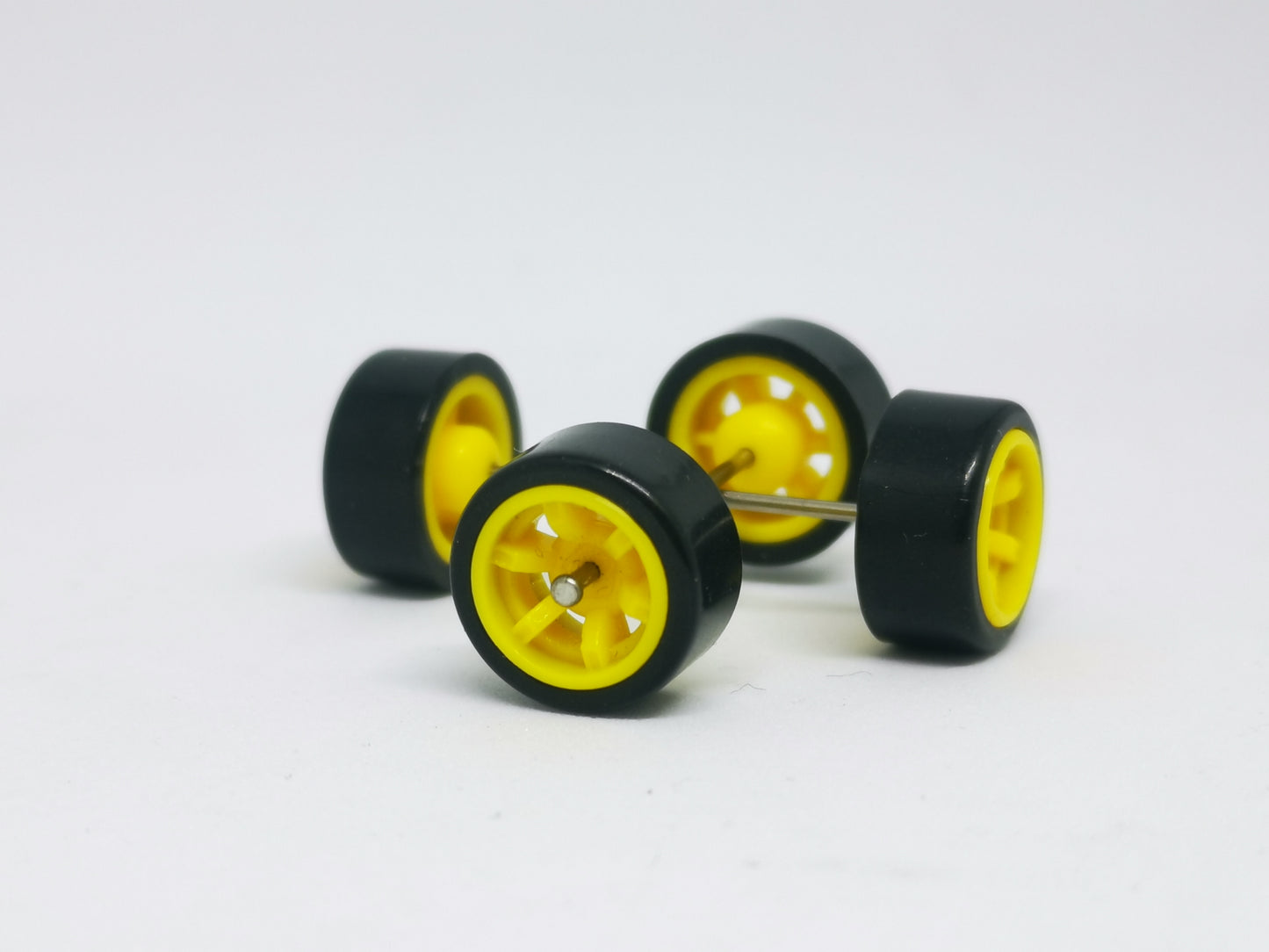 Hot Wheels Speed Machine 6 spoke Rims and Tires set 1:64 SCALE