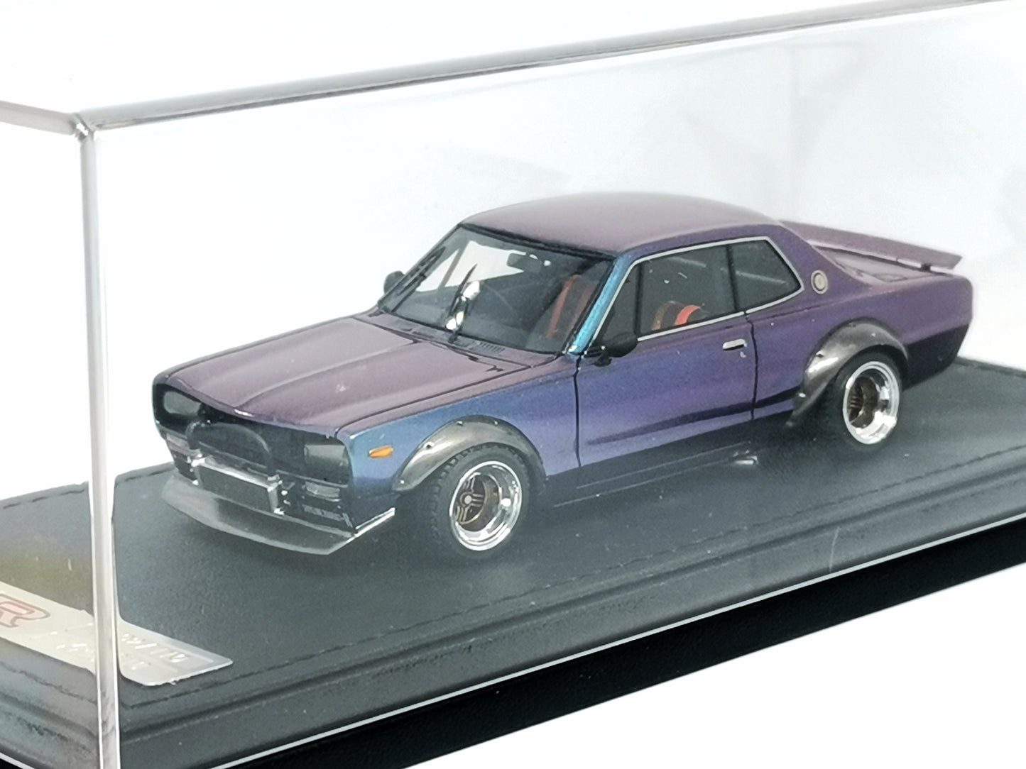 Ignition Model 1:43 Scale Nissan Skyline 2000 GT-R KPGC10 Matallic Purple/ Green
