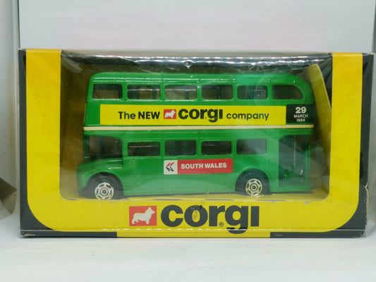 Corgi 488 London Routemaster Double Deck Bus Made in Great Britain