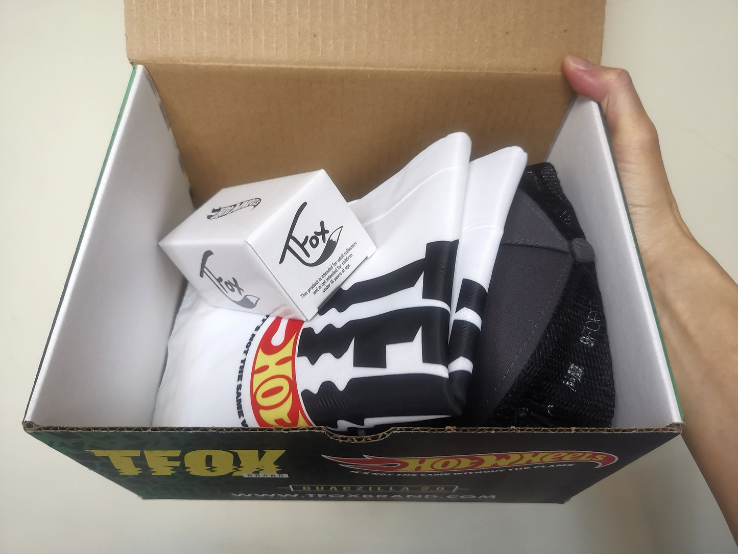 Hot Wheels Tanner fox limited edition tfox nissan gtr35 Complete Box