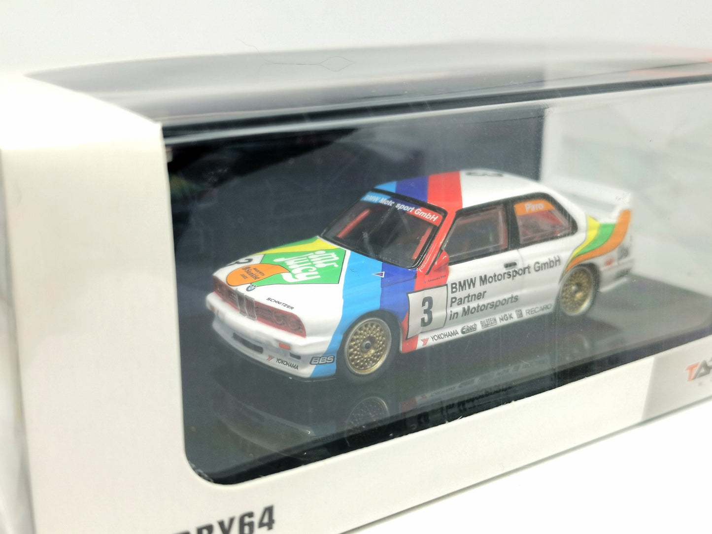 Tarmac Works Porsche 993 RWB Tarmac Pin Badge